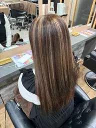 ✨️ハイライトメッシュ➕整えカット 【⚠️月曜日金曜日のみ19:30~】