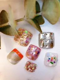 フット持ち込みデザイン(アート2本まで)🍀フットバス➕甘皮ケア込み🍀オフ無し