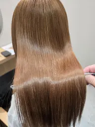 💠サラサラヘアーをプレゼント💠ヒアルロン酸カラー+高濃度トリートメント ¥15,400→¥10,780