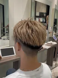 【新規限定】⭐️カット＋ブリーチ＋カラー＋トリートメント