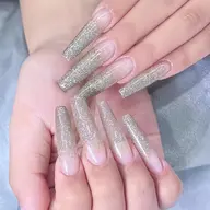 オフなしスカルプ長さだし+ワンカラ一ノラメグラ(ジエルオフ+500円