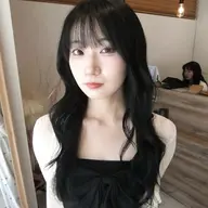 【平日限定クーポン🎟】カット＋艶カラー＋高保湿トリートメント🎀⟡.·