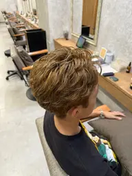 ⭐️メンズ新規⭐️カット＋ブリーチ(Wカラー)4月新生活応援クーポン 【ケアプロ（トリートメントの促進機）】￥16980