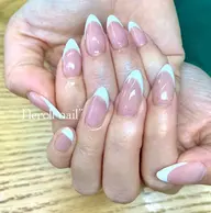 【オフなし】フレンチ🤍　　　　　　　　　　　　　　　　　　クリアベースのフレンチです！