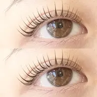ケアメニュー🫧ホームケア付🎀美容液セット🎀まつげパーマ➕まつげトリートメント(ハリとコシを与えてバラつき軽減✨)