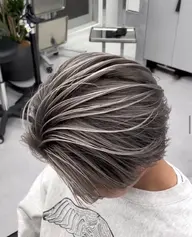 【🔥4月限定特別クーポン🔥 】メンズバレイヤージュ カット+ブリーチ+オンカラー+トリートメント🔥🔥