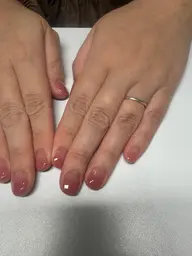 【パラジェル使用】グラデーションネイル