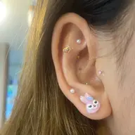 耳つぼジュエリー　つけ放題　無料送迎有り