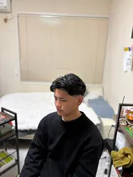 カット、シェービング、パーマ