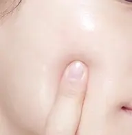 今こそシミ対策☀️頑固なくすみシミ退治‼️