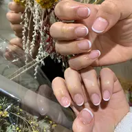 【パラジェル使用💫】フレンチネイル