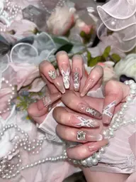 💞長さ出し.アートやり放題.パーツ付け放題✨️💞💅ご新規様限定⚜️