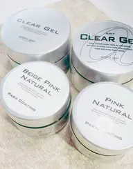 【深爪育成　パラコーティング】　深爪でお悩みの方へ　新しくメニュー化したパラコーティングを使用し、自爪を育てるメニュー