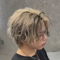 【❤️‍🔥人気𝐍𝐨. 𝟏❤️‍🔥】メンズカット＋ダメージoffケアブリーチトリプルカラー🤓