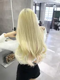 ブリーチ（リタッチ）＋プラチナシールエクステ60枚（52cm） ￥20,000