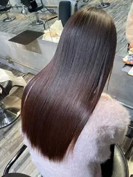 「弱酸性だからできる」弱酸性縮毛矯正+弱酸性カラー+髪質改善トリートメント