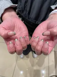 【当日限定❗️】フレンチネイル🌿（オフ込み）