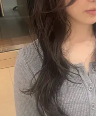 透明感ワンカラー◎赤みを抑えた柔らかい色味に