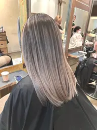 【追いブリーチ無料!大いにほったらかせます!】バレイヤージュ(ケアブリーチ)+全体フルカラー+モイストトリートメント