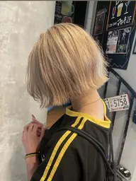 ❣️❣️ダメージ最小限ケアブリーチ2回&カラー❣️❣️