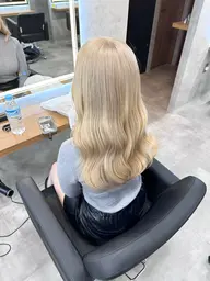 【✨ハイトーン目指すなら✨】🫧ケア材使用トリプルカラー🫧➕内部補修トリートメント💫