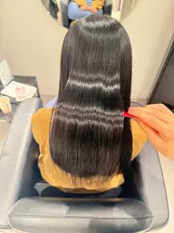 癖をしっかり伸ばしたい方✨艶髪に✨ カット&縮毛矯正&髪質改善トリートメント
