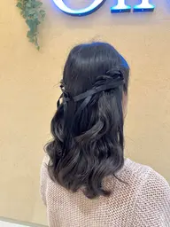 お出かけ前ヘアアレンジ✨【ハーフアップ】