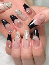 フレンチネイル⭐️オフあり