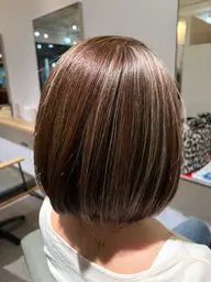 抜け感が可愛いハイライトカラー🩵+カット