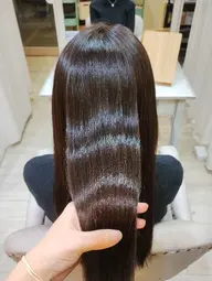 美髪縮毛矯正+11Step髪質改善 ¥22900→¥9980の大特価 モデル様限定メニューです✨