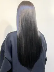 【自然な仕上がり♪】✨艶髪縮毛矯正✨