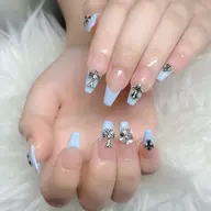 チップ長さ出し10本　フレンチ