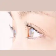 🌸 人気No1.パリジェンヌ［上］正規導入店根元から80°最大限に長さ見せたい方におすすめ．根本からしっかりと立ち上げ