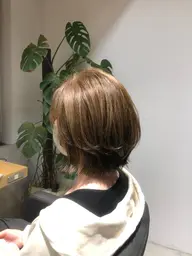 ✨人気急上昇✨ブリーチなしダブルカラー(イルミナ付)+艶トリートメント ¥11000