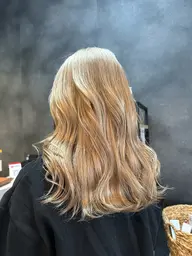 カット➕ダブルカラー➕3st.トリートメント🎀✨✨【ケアブリーチ込み】