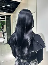 ブリーチなしで叶うブルーブラック💙🖤