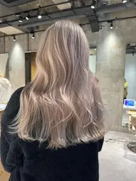 【🤍ハイトーンカラー🫧】カット💇🏻‍♀️+ケアブリーチ✨+プレミアムケアカラー🎨+トリートメント🤍