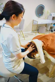 脳疲労ヘッドマッサージ＋ハンドマッサージ（色彩心理カウンセリング付き）