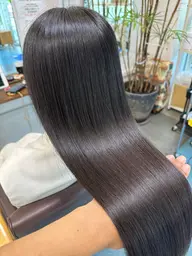 【2回目、3回目の方限定】髪質改善トリートメント✨他店では出せないツヤ感と 柔らかさを✨(ロング+¥1,100)