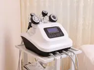 💟最新痩身機器で気になる二ヶ所💟60分 最新痩身機器【キャビ・ラジオ・EMS・ 吸引】相乗効果