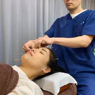 【初回】フェイシャル+美容鍼　4000円→3500円 （所要時間60～80分かかる場合があります。）