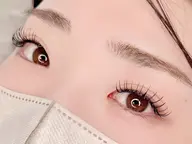 ナチュラル盛れ/束感まつ毛🩵フラットラッシュ100本（オフ無料※LEDのオフ×）