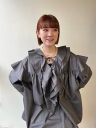 リタッチ（ケアブリーチ） + カット + 透明感カラー