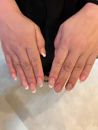 【当日予約限定】ハンドカラーグラデorフレンチ（ジェルオフ込み）