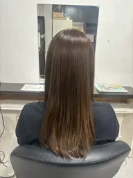 カット、カラー、トリートメント