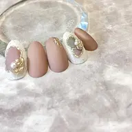 デザインネイル（マグネット・グラデーション・フレンチ）◾︎2本ずつアート◾︎オフ無料◾︎ケア込み