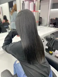 【🧴ミニモ限定🧴】New‼️瞬間補修✨LOAウォータートリートメント➕カット➕うる艶になれる縮毛矯正➕炭酸スパ💕