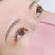 ご新規様限定✨まつ毛パーマ＋毛先根本トリートメント※リピーター様はお電話かホットペッパーからのご予約お願い致します。