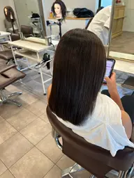 🍒お手入れが楽に🍒カット➕カラー➕縮毛矯正でサラ艶ヘアーに