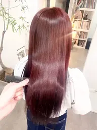 【黒染めからダメージ少なくハイトーンに】黒染め落とし&ブリーチオンカラー+トリートメント